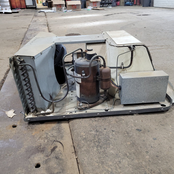 Used Duo-Therm Air Conditioner, Head Unit, 11000 BTU, Cool Only - 991731652