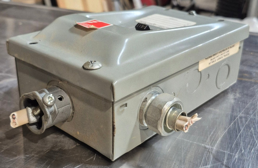 Used Federal Pioneer Stab-Lok Load Center - 102-4S