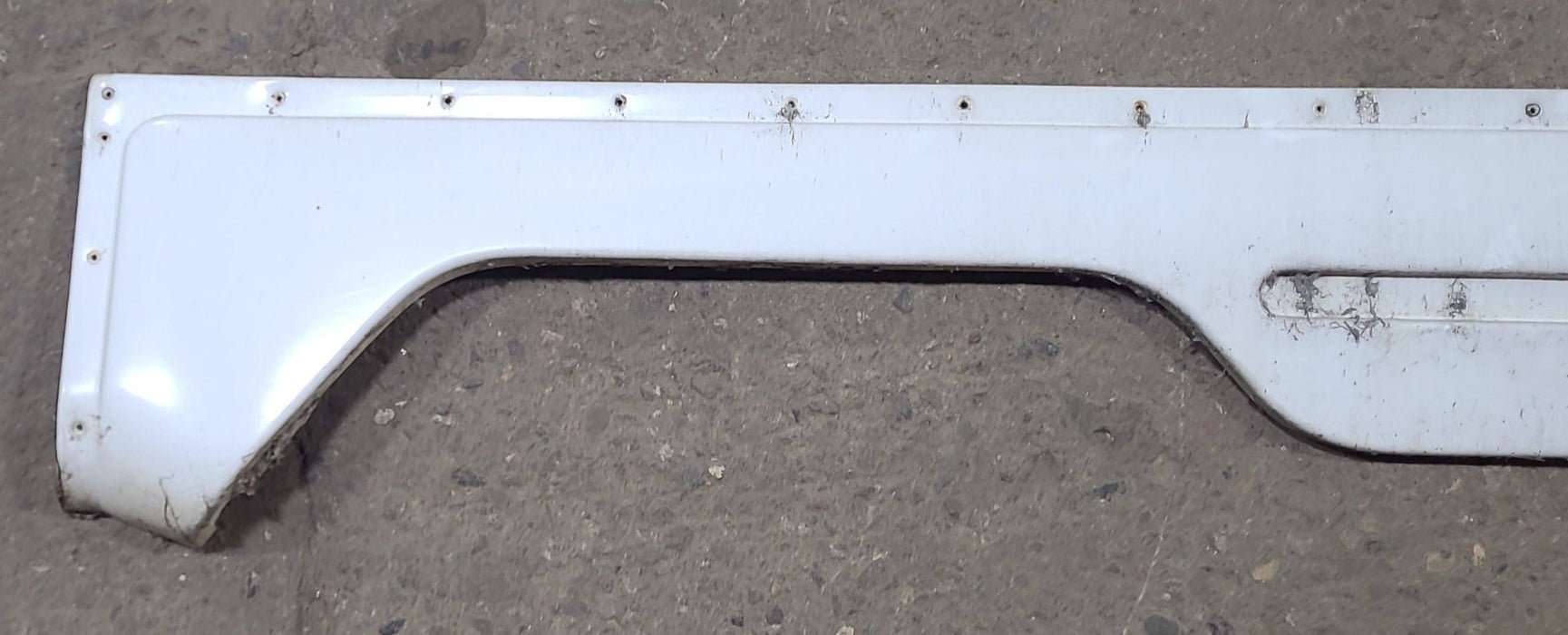 Used Fender Skirt 67" X 10"