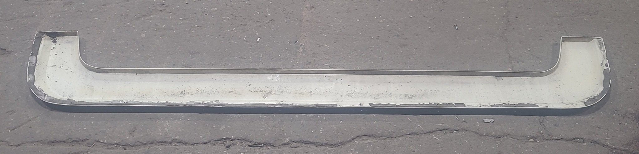 Used Fender Skirt 68 1/4" X 10"