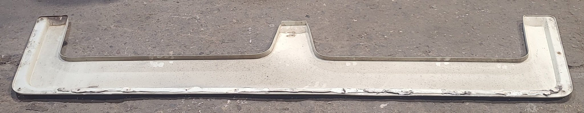 Used Fender Skirt 68" X 15"