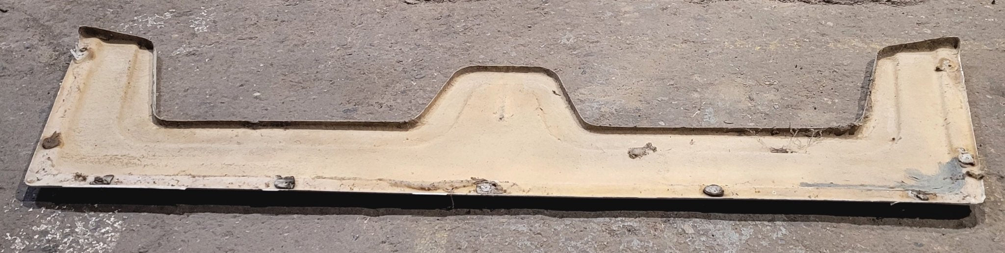 Used Fender Skirt 72"