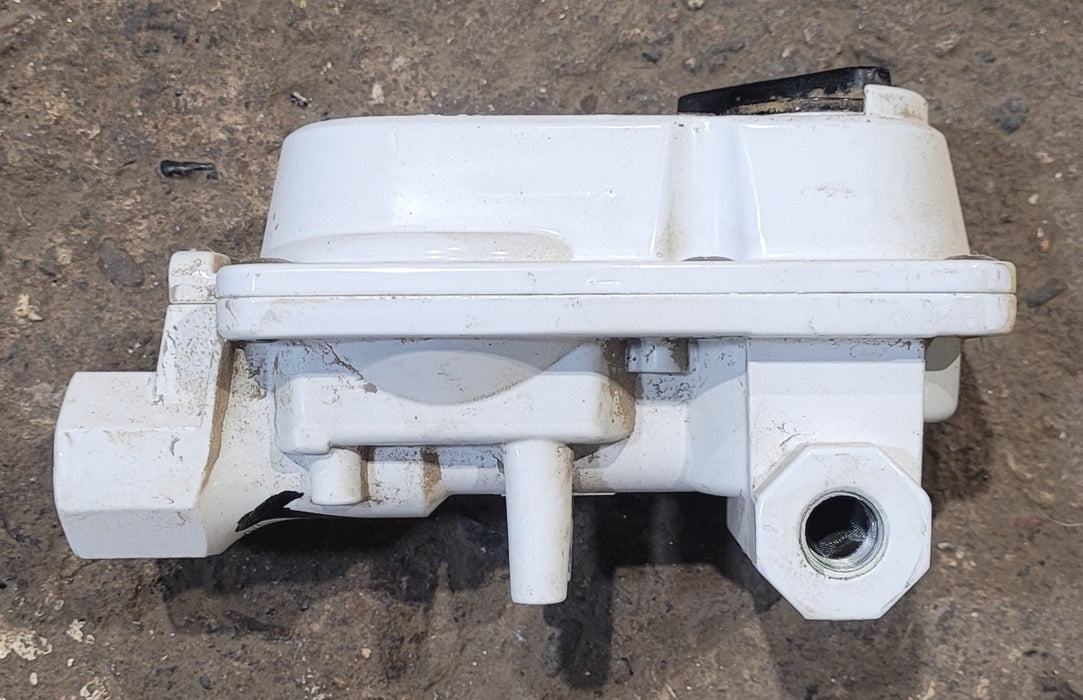 Used Flame King Propane Regulator Model ACR-6