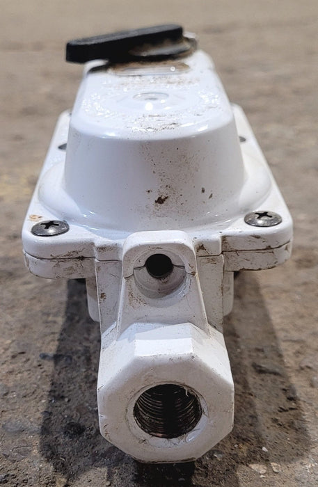 Used Flame King Propane Regulator Model ACR-6