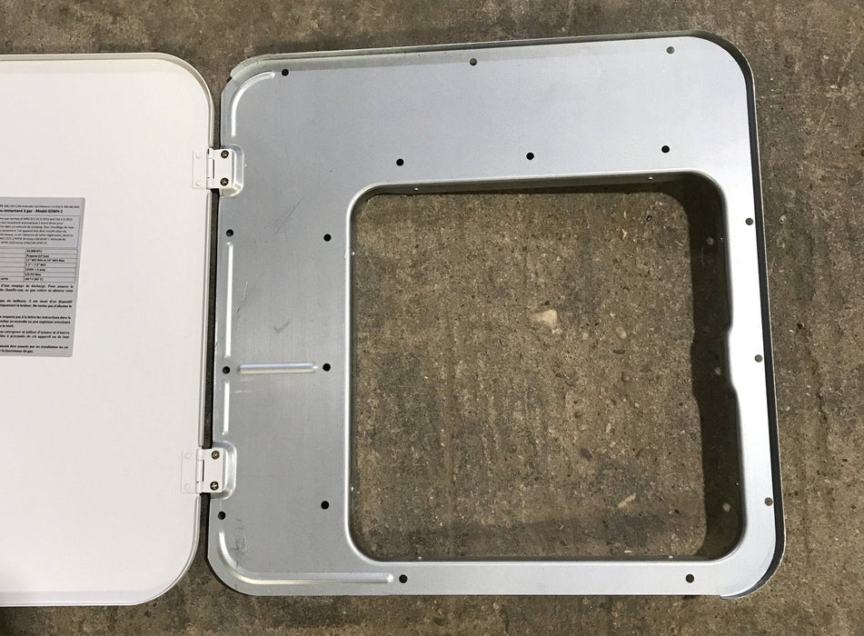 Used Girard 10 Gallon Water Heater Door Kit, White - 2GWHDAS10