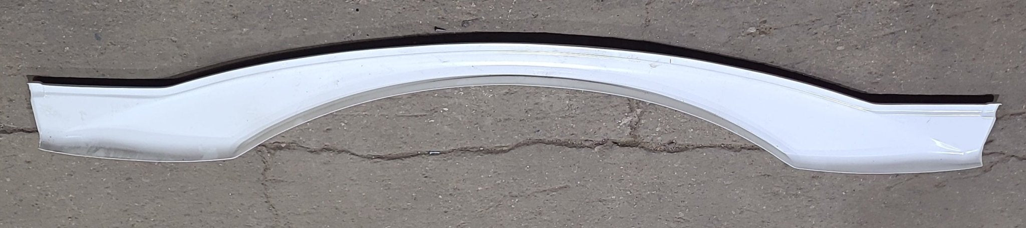 Used Keystone Fender Skirt (white) 77 1/4" X 6 1/4"