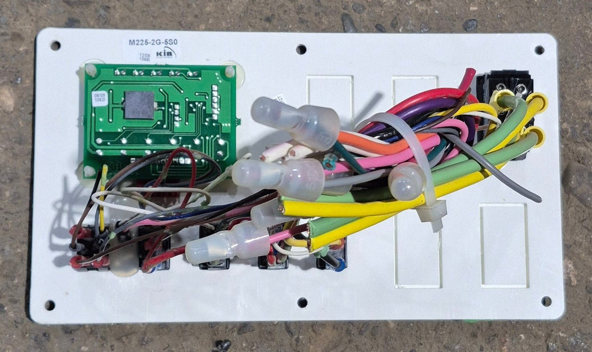 Used KIB Command Center M225-5G-5S0