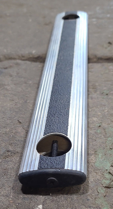 Used Ladder Complete Step/ Tread- 13 1/4"