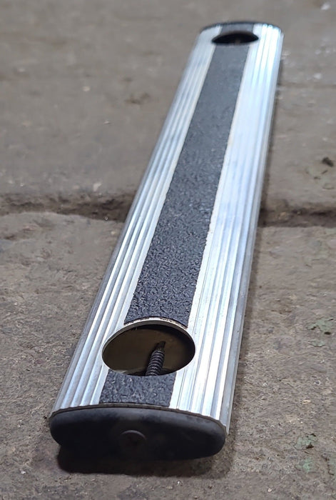 Used Ladder Complete Step/ Tread- 13 1/4"