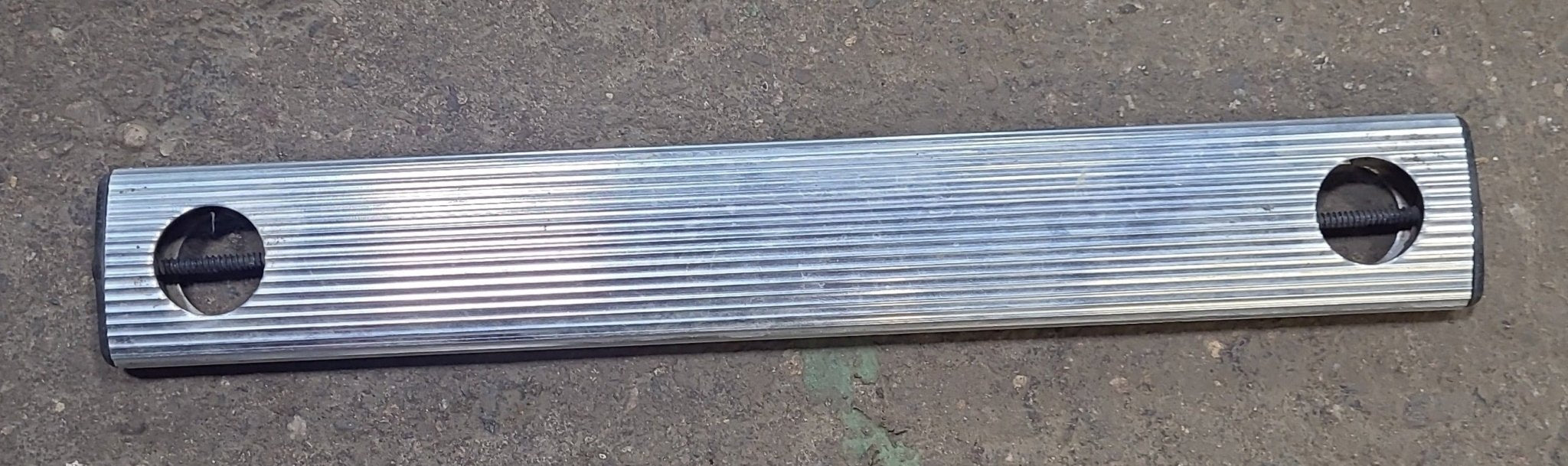 Used Ladder Complete Step/ Tread- 13 1/4"