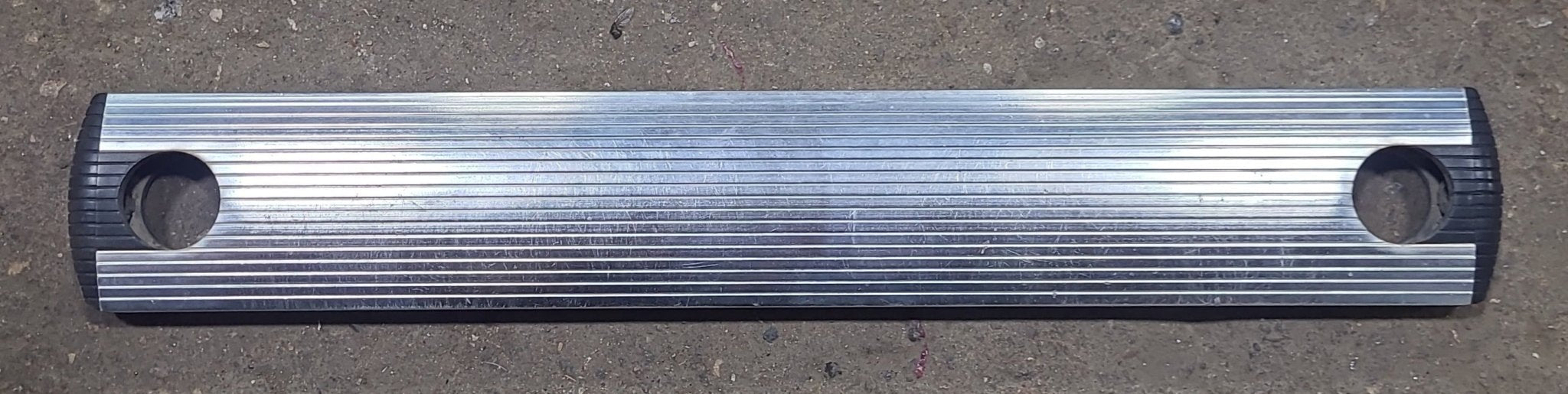 Used Ladder Complete Step/ Tread- 14 1/2"