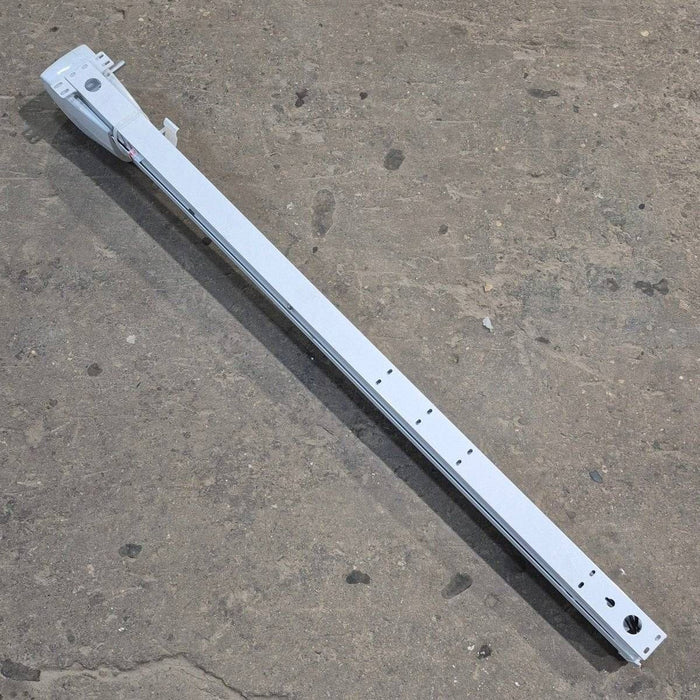 Used Lippert Awning Arm, Drive (Front), White, 59 1/2" - Solera Regal , 672049 (Drive Head) , 688366 (Arm Assembly)