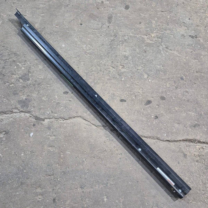 Used Lippert Awning Arm, Idler (Rear) Non-Powered, Black, 69" - 281154