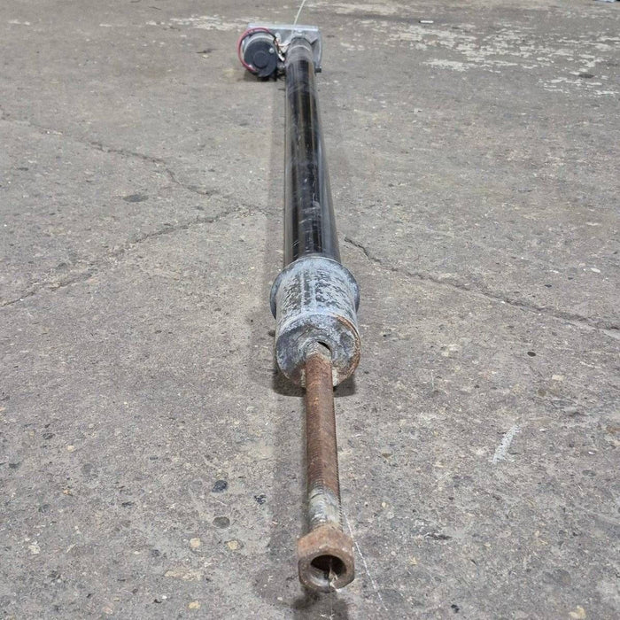 Used Lippert Slide Out Motor With 40" Actuator, 18:1 - 168956 , 8532-18HT