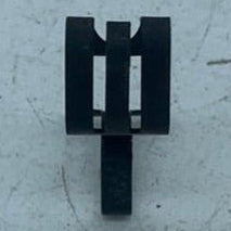 Used Magic Chef Stove Grate Clip - 7112P00460