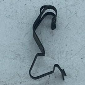 Used Magic Chef Stove Grate Clip - 7112P00460