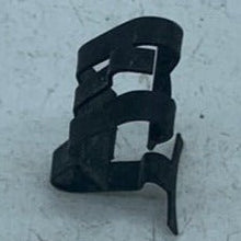 Used Magic Chef Stove Grate Clip - 7112P00460