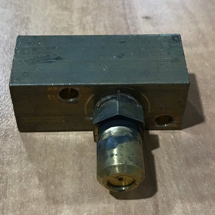 Used Magic Chef Block Elbow assembly 74009864