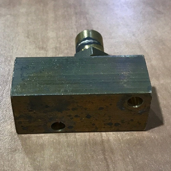 Used Magic Chef Block Elbow assembly 74009864
