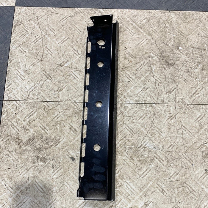 Used Magic Chef Oven Manifold Panel 2616F11670