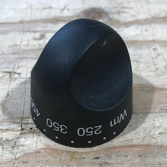 Used Magic Chef Oven Thermostat Knob - 74004645