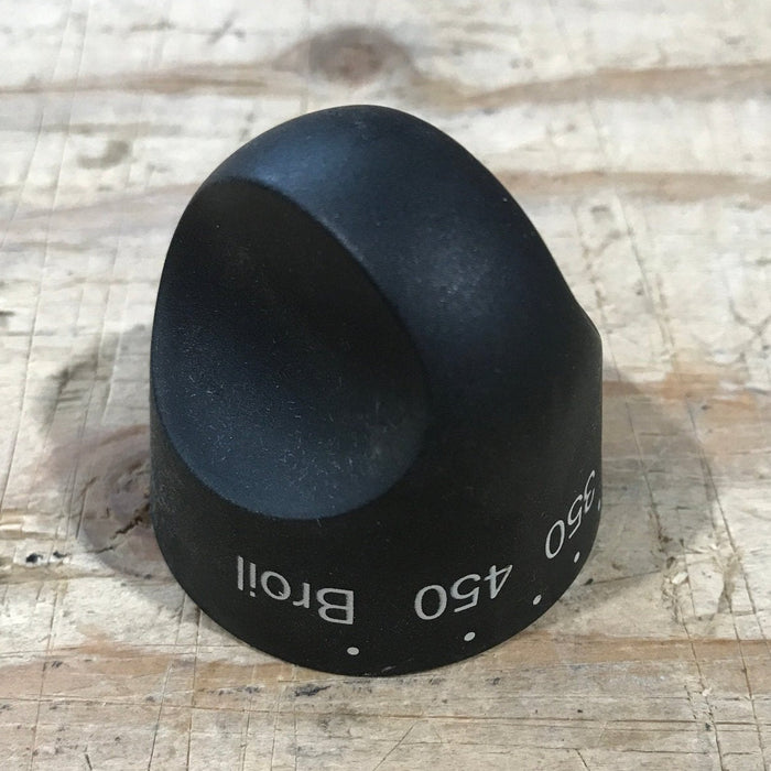 Used Magic Chef Oven Thermostat Knob - 74004645