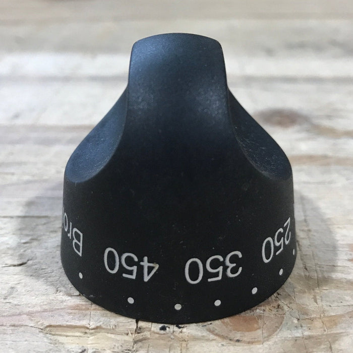 Used Magic Chef Oven Thermostat Knob - 74004645