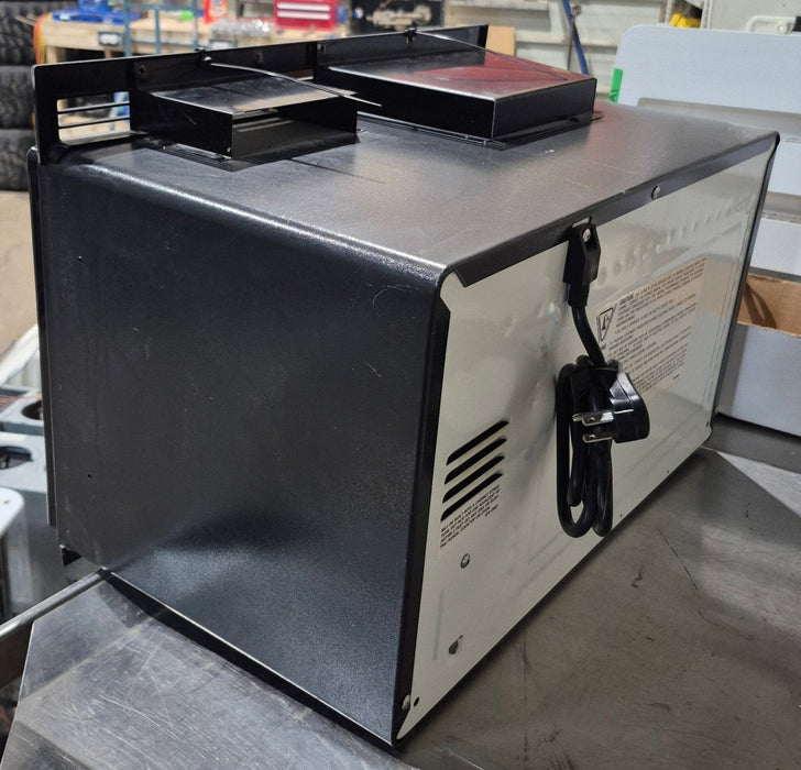 Used Magic Chef RV Microwave - 21 5/8" W x 14" H x 12 1/2" D