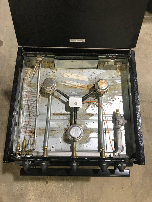 Used Magic Chef RV Range, 3 Burner - CLY1620BDB