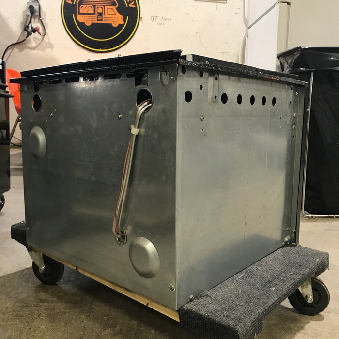 Used Magic Chef RV Range, 3 Burner - CLY1620BDB