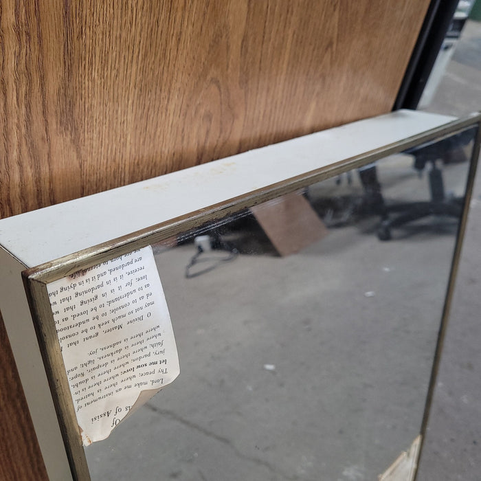 Used Mirrored Medicine Cabinet