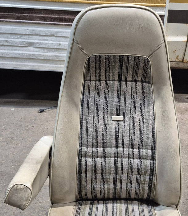 Used Motorhome Captain Chair Set