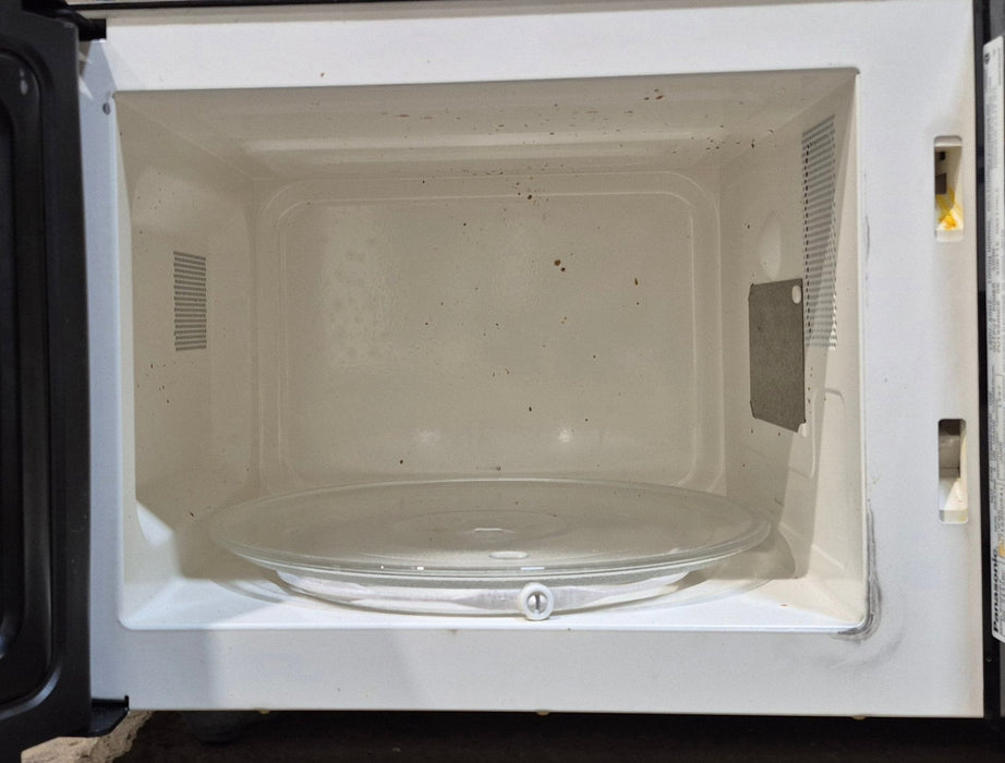 Used PANASONIC RV Microwave 18" W x 11 3/4" H x 11 1/2" D
