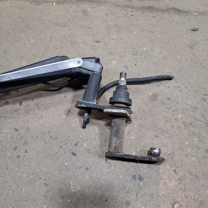 Used Passenger Side Wiper Arm Assembly for 1988 Fleetwood Pace Arrow