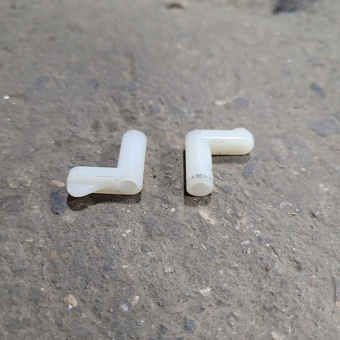 USED PLASTIC SHAFT SCREEN DOOR FOLD-DOWN TURN KNOB