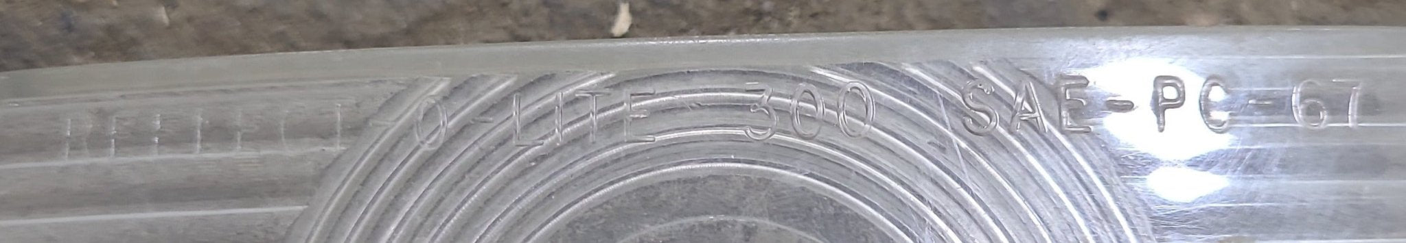 Used REFLECT-O-LITE 300 - SAE-PC-67 Replacement Lens for Marker Light - Clear - Young Farts RV Parts