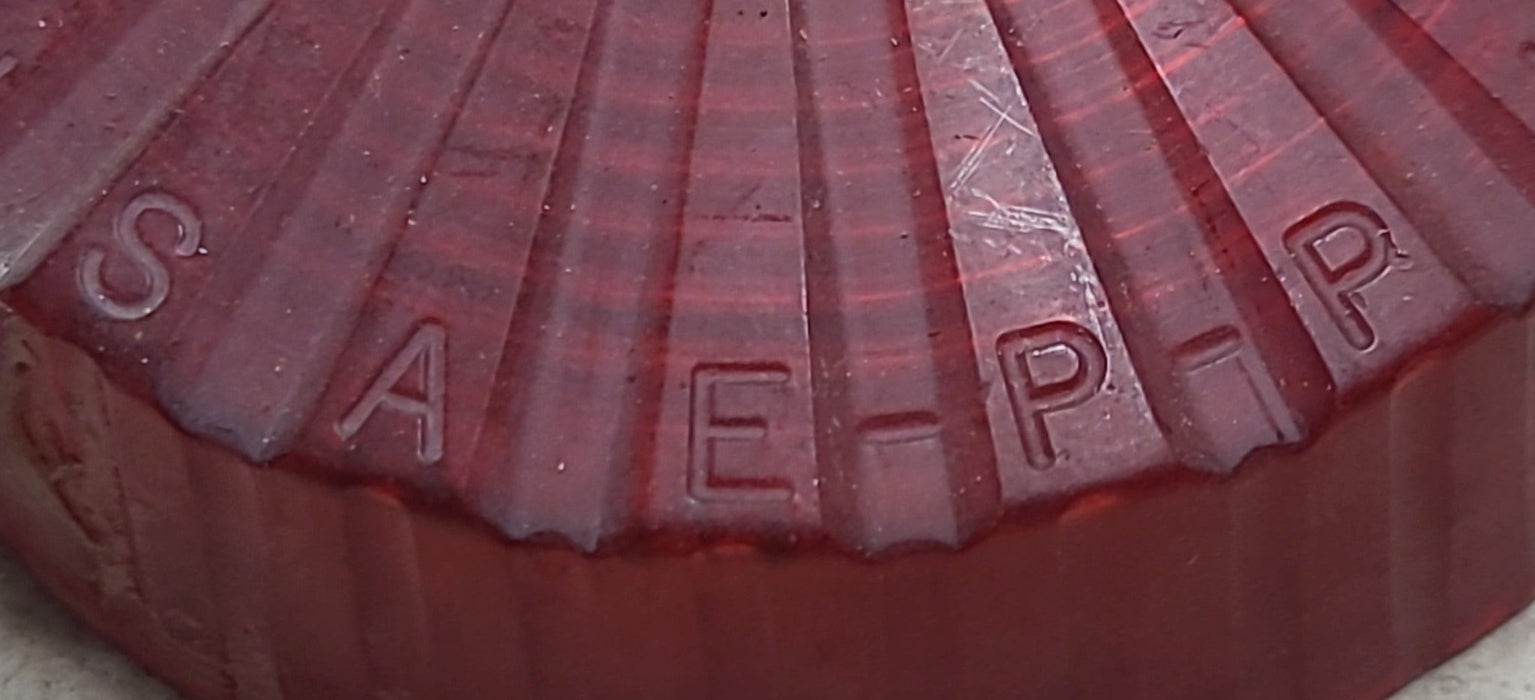 Used REFLECT-O-LITE 8 9-1 - SAE-P-P Replacement Lens for Marker Light -  Red