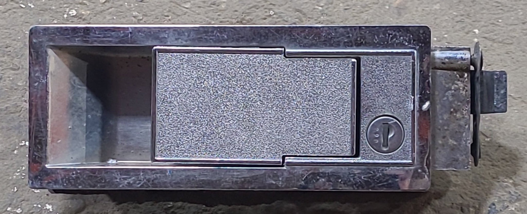 Used Retro RV Entry Door Lock L400