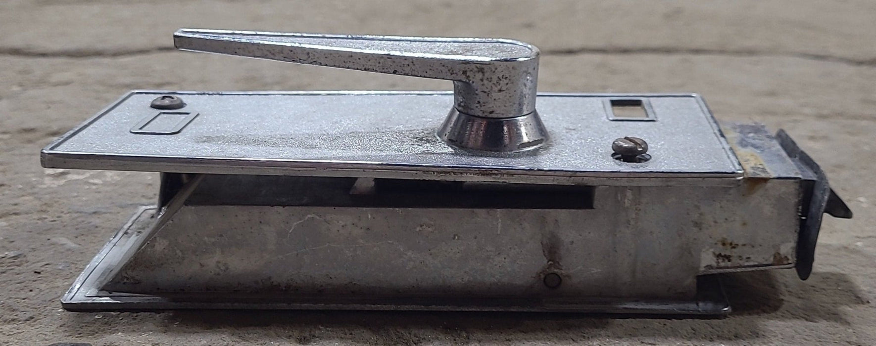 Used Retro RV Entry Door Lock L400