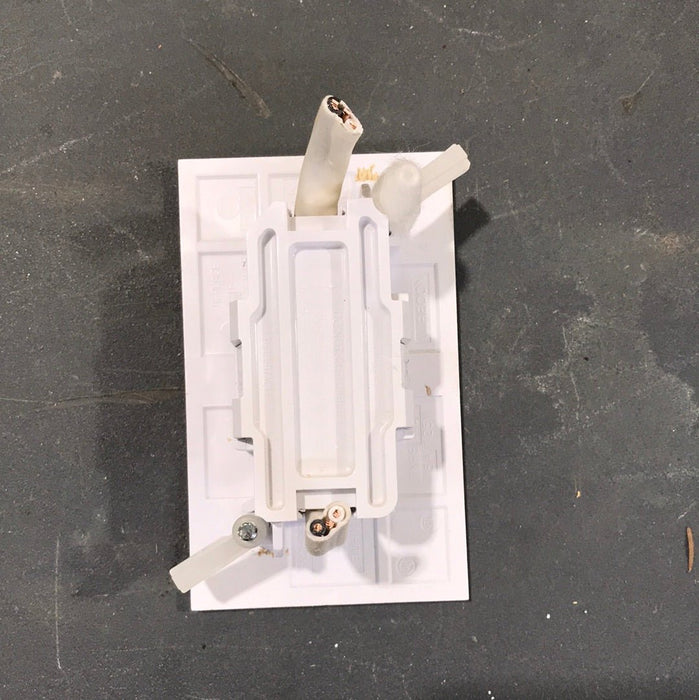 Used RV 15A 125V  Volt Wall Receptacle / Outlet - white