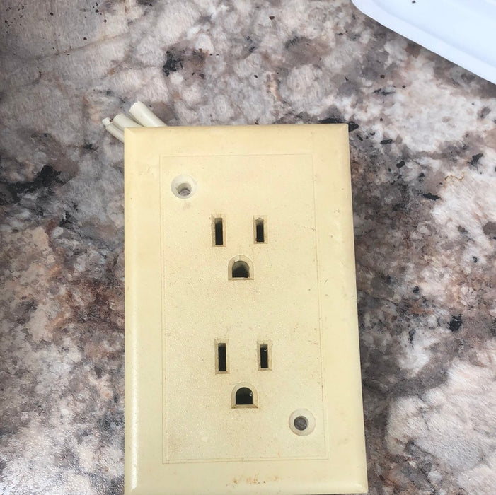 Used RV 110 Volt Wall Receptacles / Outlets
