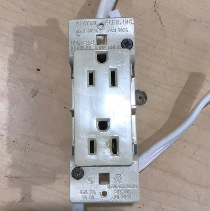 Used RV 125 Volt Wall Receptacle / Outlet - SC 85-R