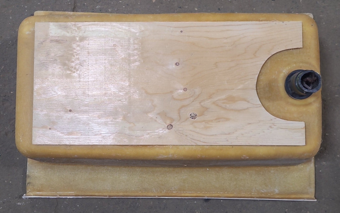Used RV Bath Tub 35 1/2” x 23 1/2” - Left Hand Drain