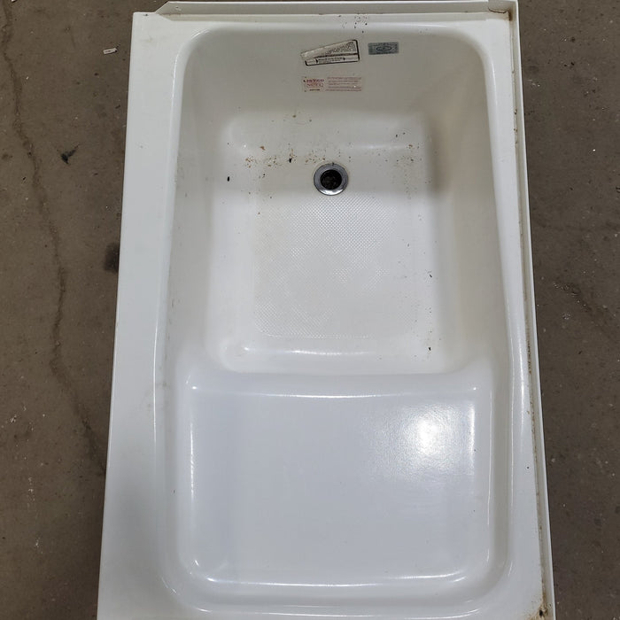 Used RV Step Bath Tub 35 7/8” x 23 1/2” - Left Hand Drain