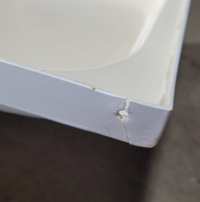 Used RV Step Bath Tub 35 7/8” x 23 3/4” - Right Hand Drain