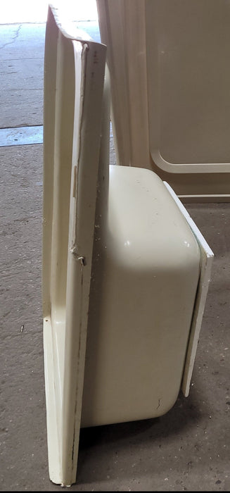 Used RV Step Bath Tub 36 1/4” x 23 1/2” - Left Hand Drain