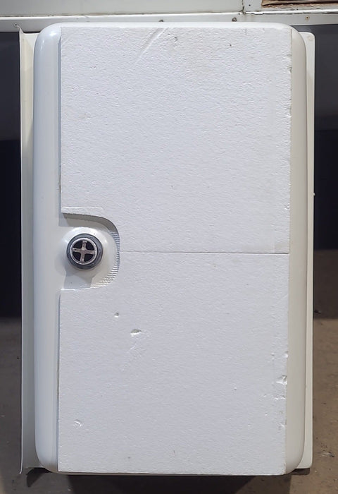 Used RV Bath Tub 36” x 24” - Center Drain