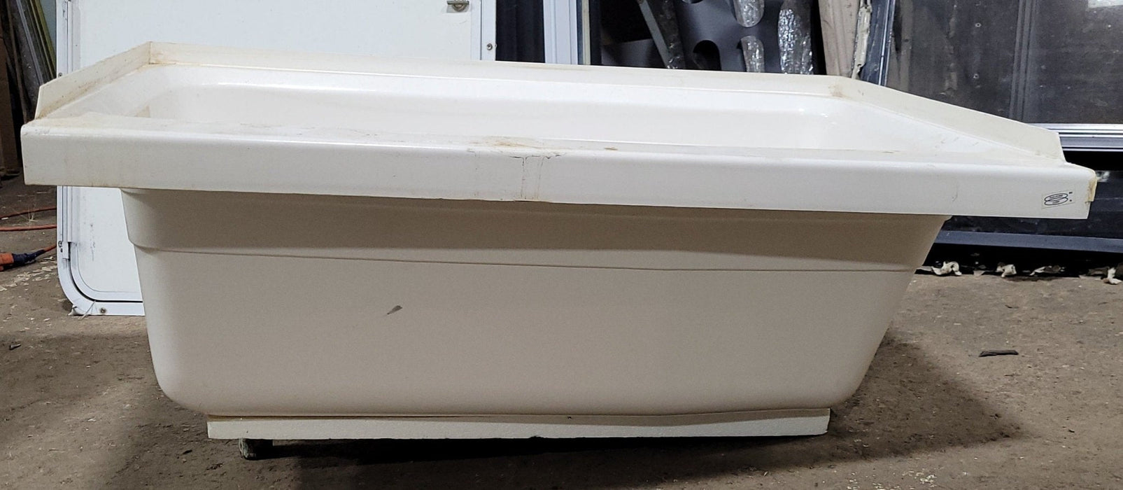 Used RV Bath Tub 36” x 24” - Left Hand Drain