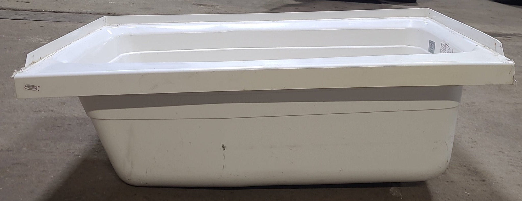Used RV Bath Tub 36” x 24” - Right Hand Drain