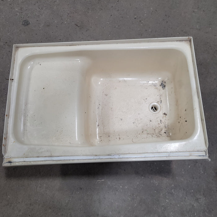 Used RV Step Bath Tub 36” x 24” - Right Hand Step